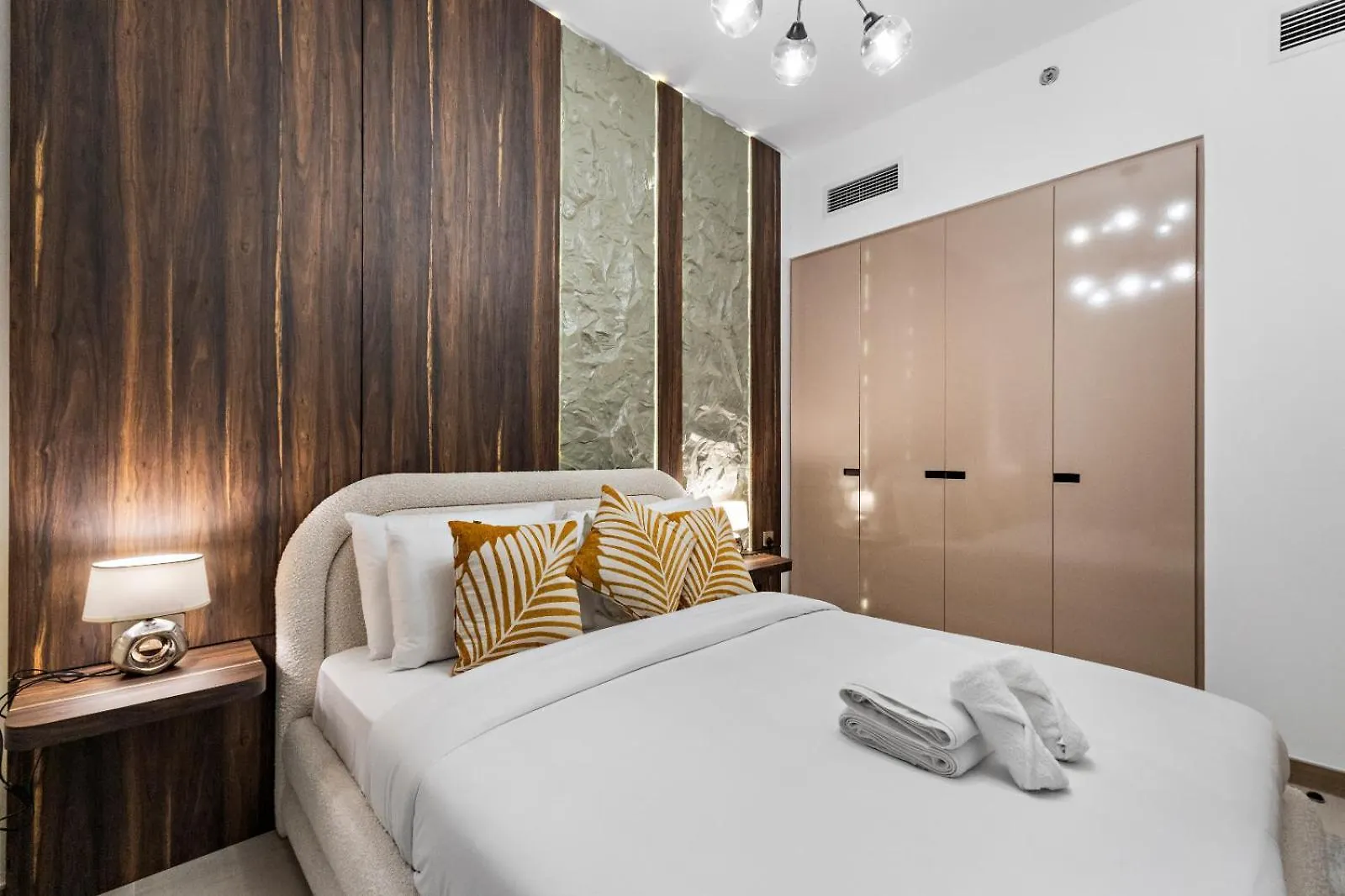 New 1 Bhk 5 Mins To Dubai Mall And Burj Khalifa